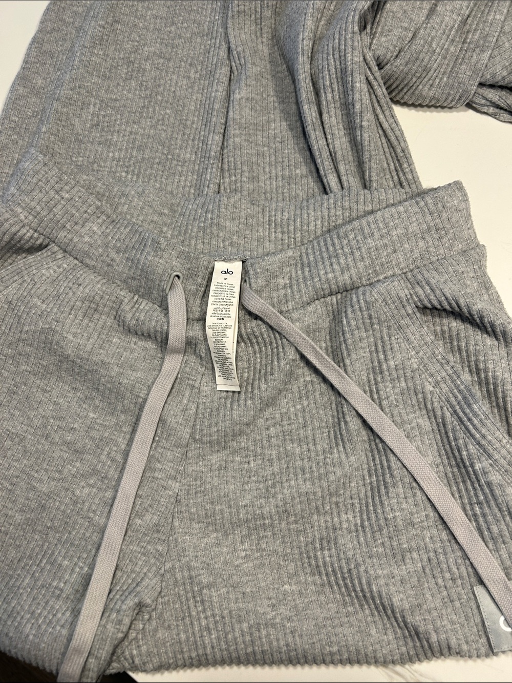 ALO Gray Ribbed Cropped Hoodie & Jogger Set - Picture 7 of 7